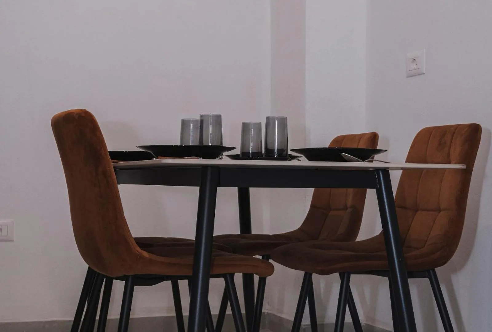 Via Albania - New Bazaar Apartment Tirana